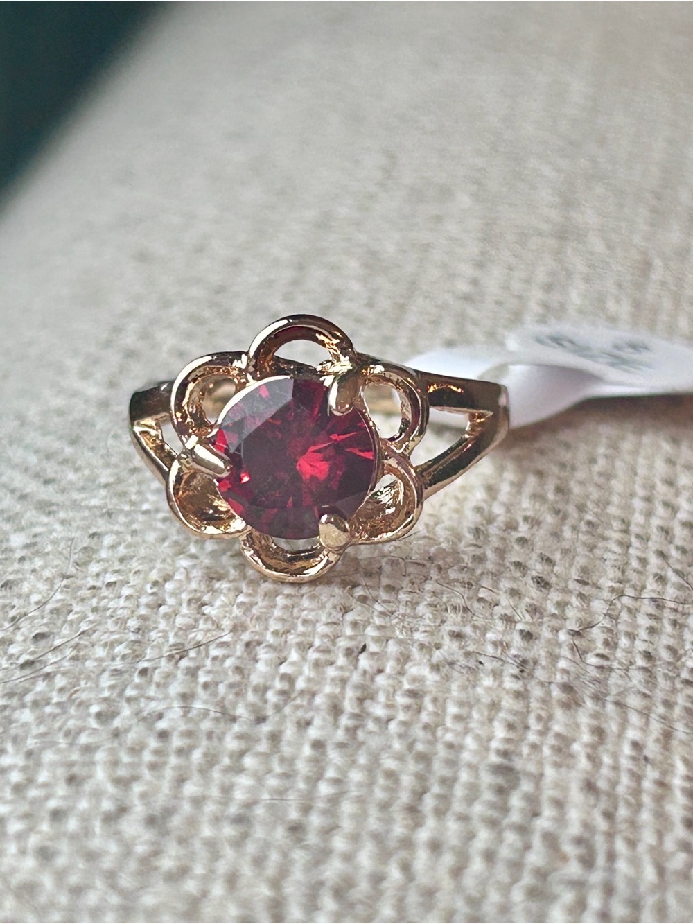 Gold Flower Ring with Round Red Gemstone - size 8